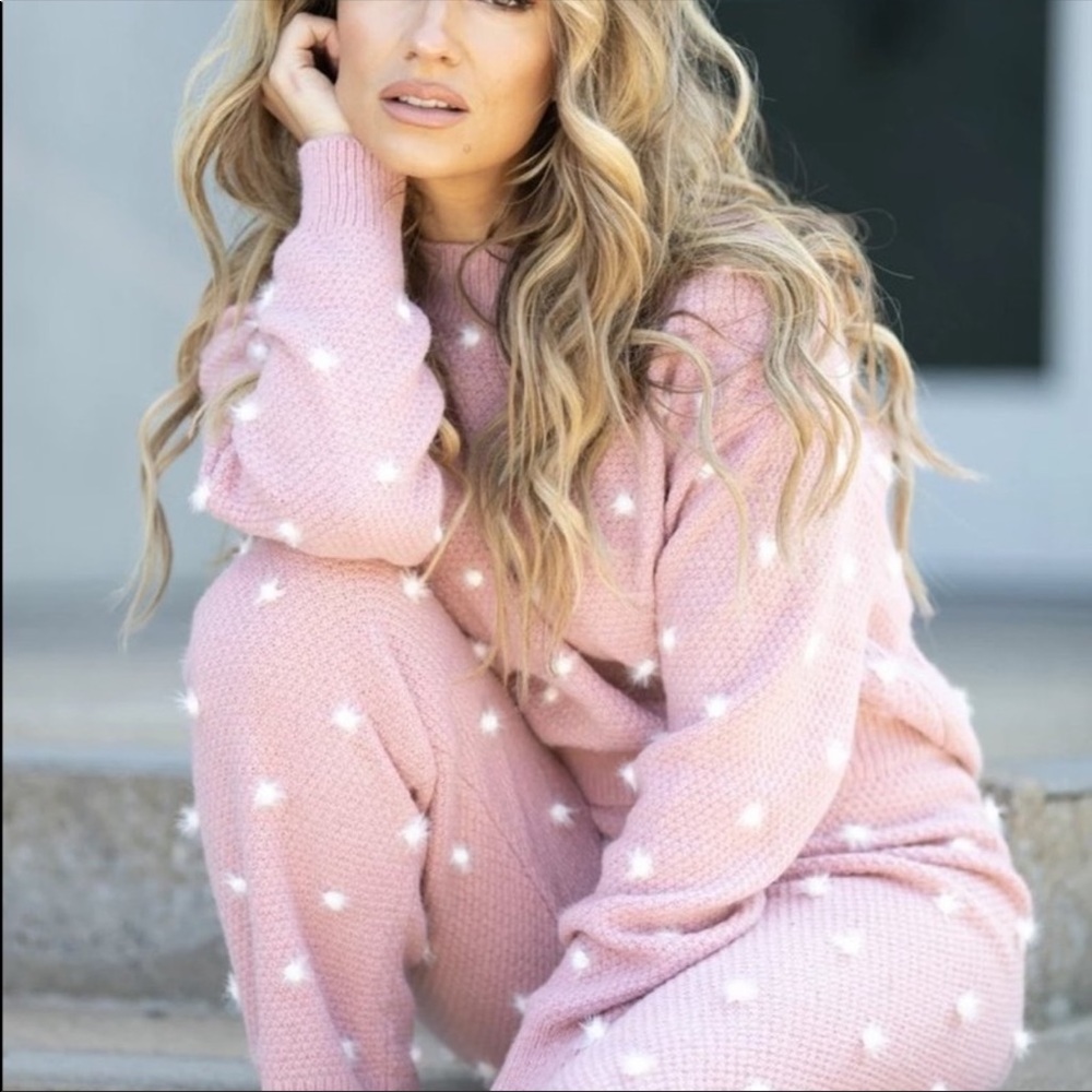 Kittenish pink jogger set